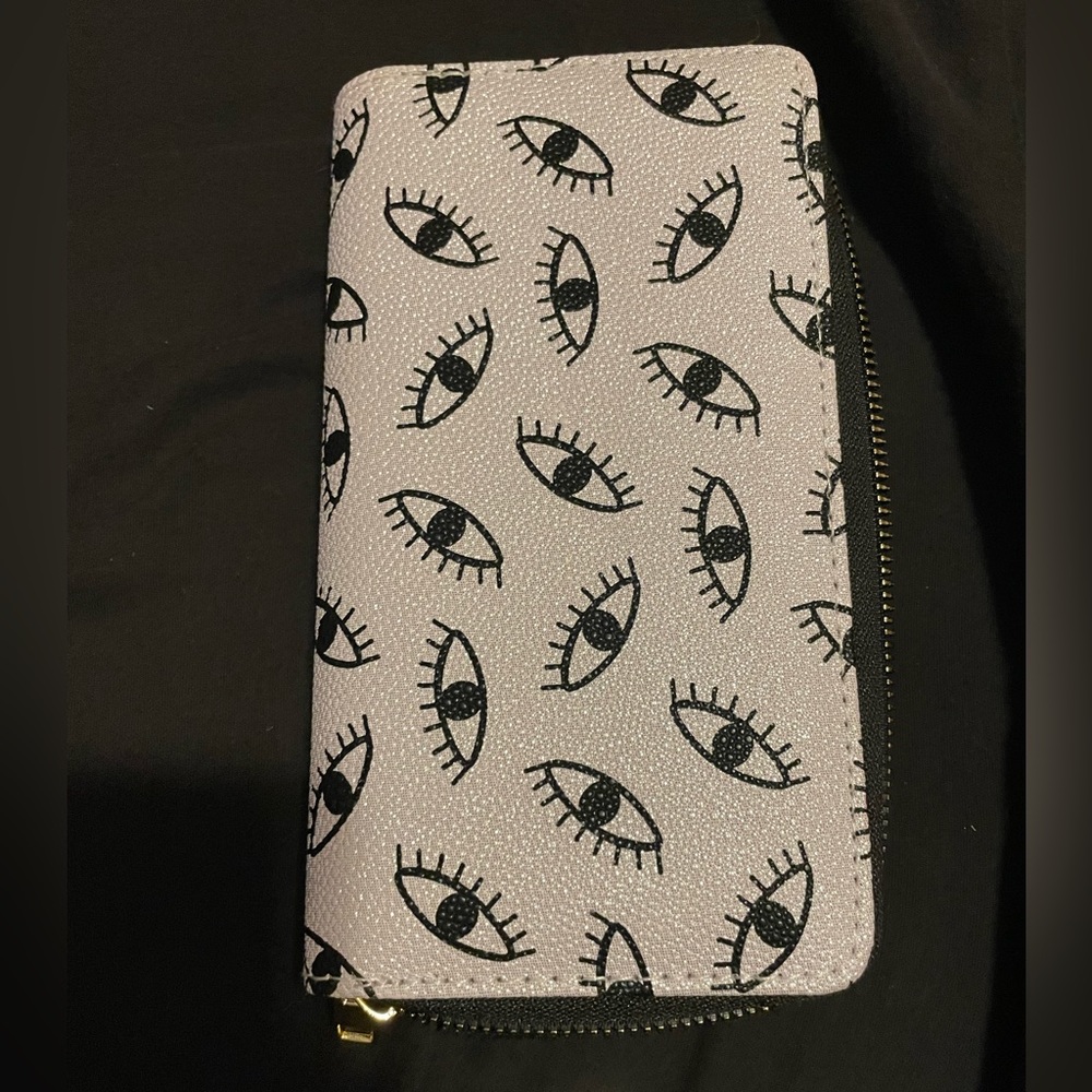 Eye wallet